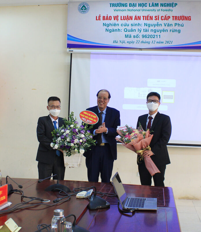 Bảo vệ luận án tiến sĩ cấp Trường của NCS. Nguyễn Văn Phú, ngành Quản lý tài nguyên rừng.