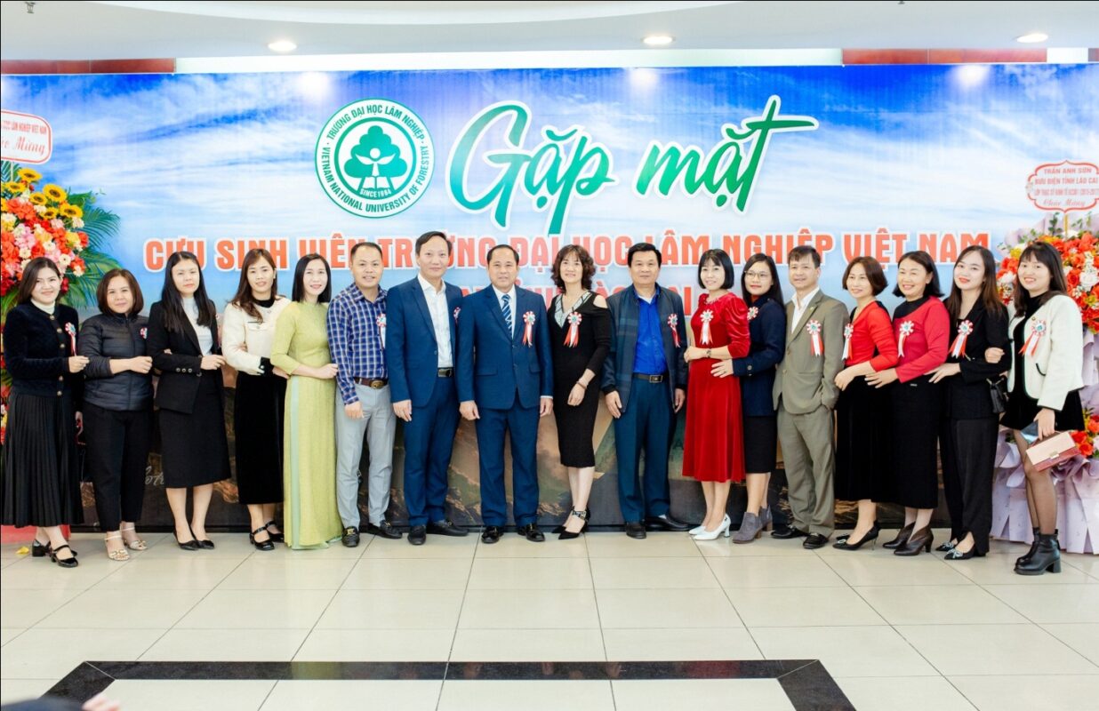 Gặp mặt Hội cựu sinh viên tại tỉnh Lào Cai - Hành trình kết nối 60 năm Trường Đại học Lâm nghiệp