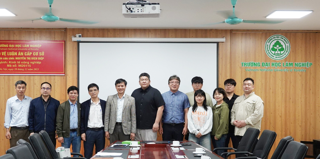 Làm việc với đoàn công tác Đại học Quốc gia Gyeongsang, Hàn Quốc